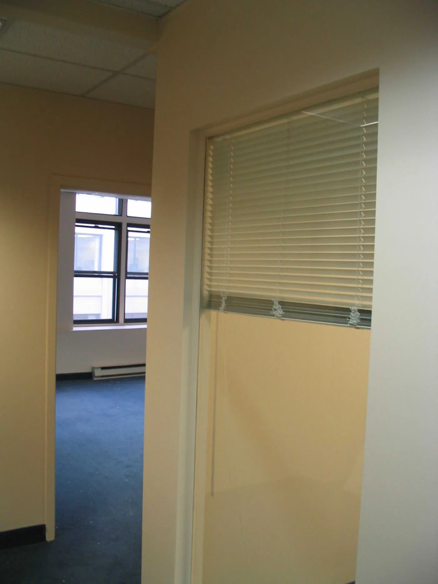 2003-09-19-Re-novations-Avant-Locaux-Studio-Vieux-Montre-al---14